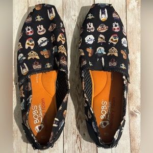 Bobs For Dogs Skechers Memory Foam Shoes Slip On Black Dog Pattern Womens so 7.5